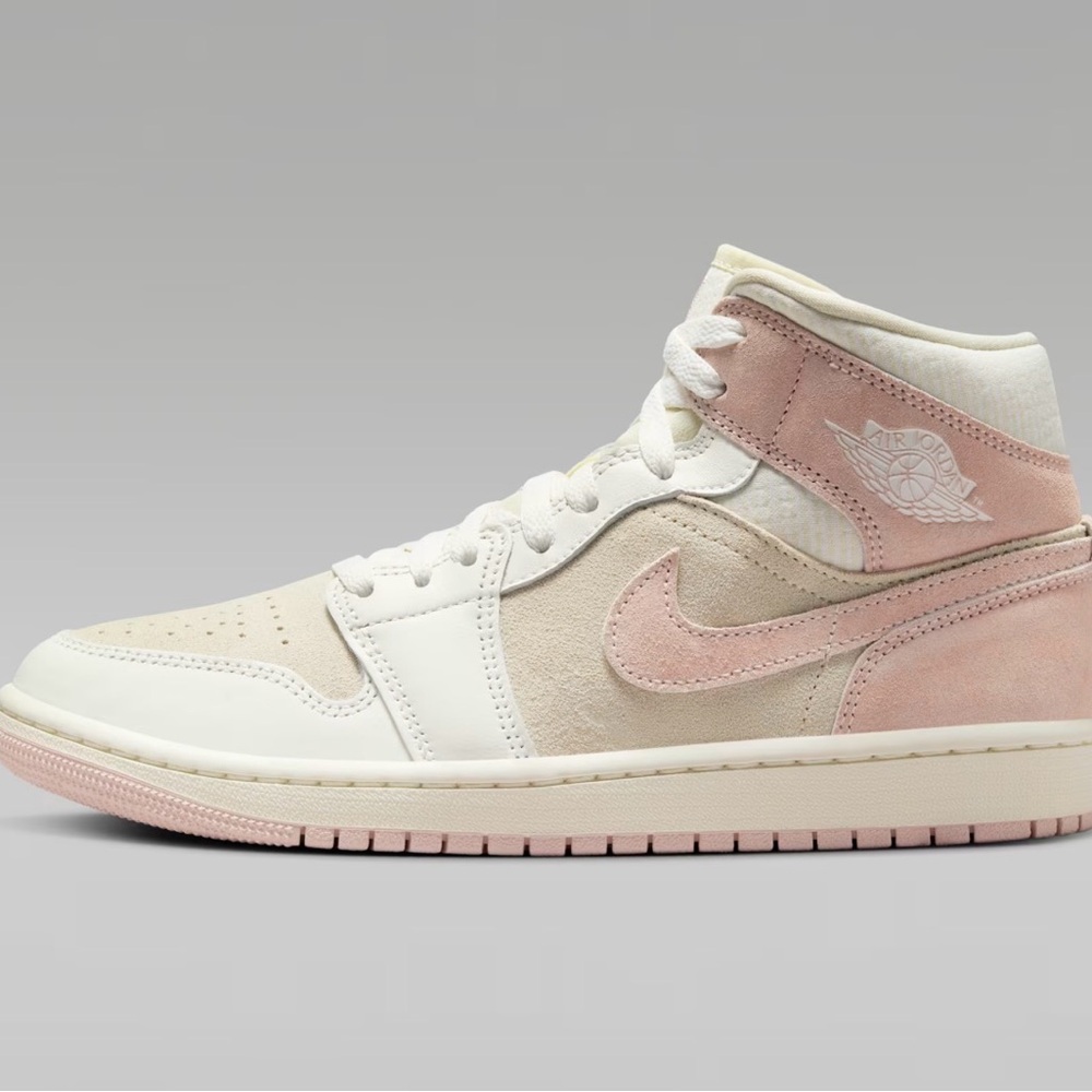 Nike Women's Sneakers - Pink and Cream